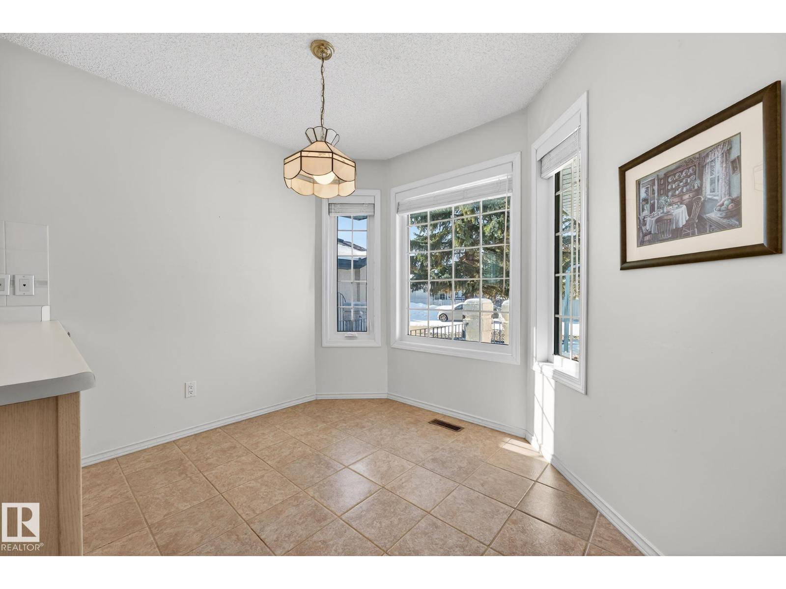 156 OEMING RD NW, Edmonton