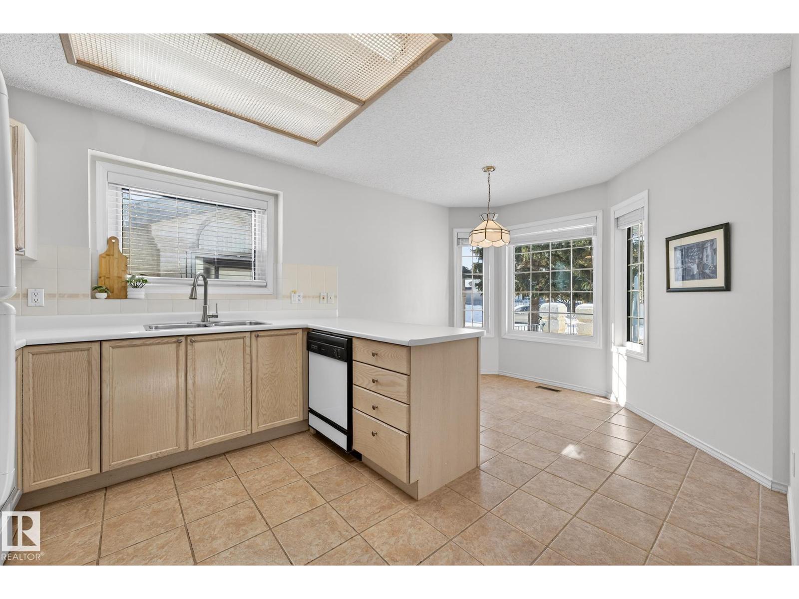 156 OEMING RD NW, Edmonton