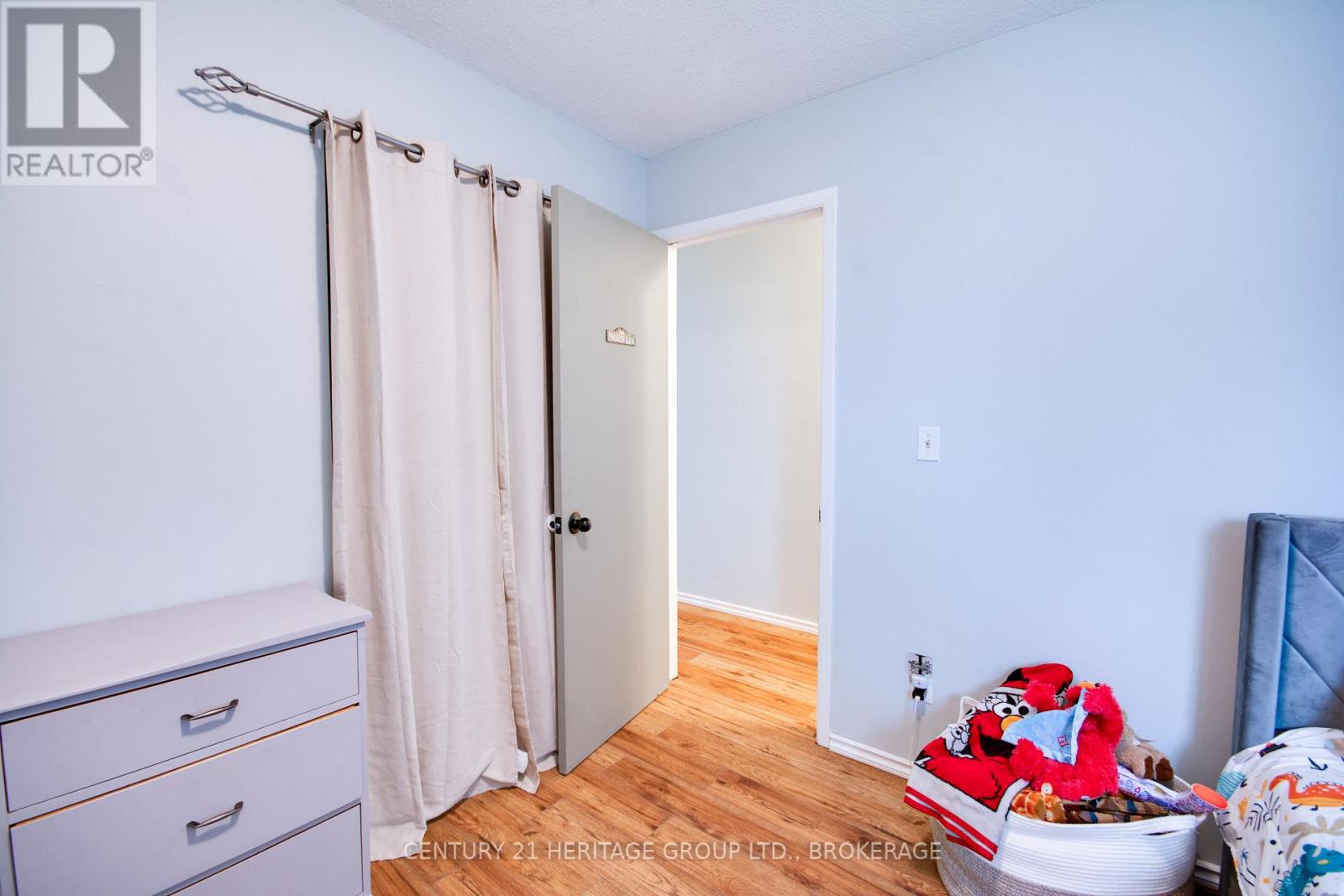 805 KIMBERLEY STREET - 12