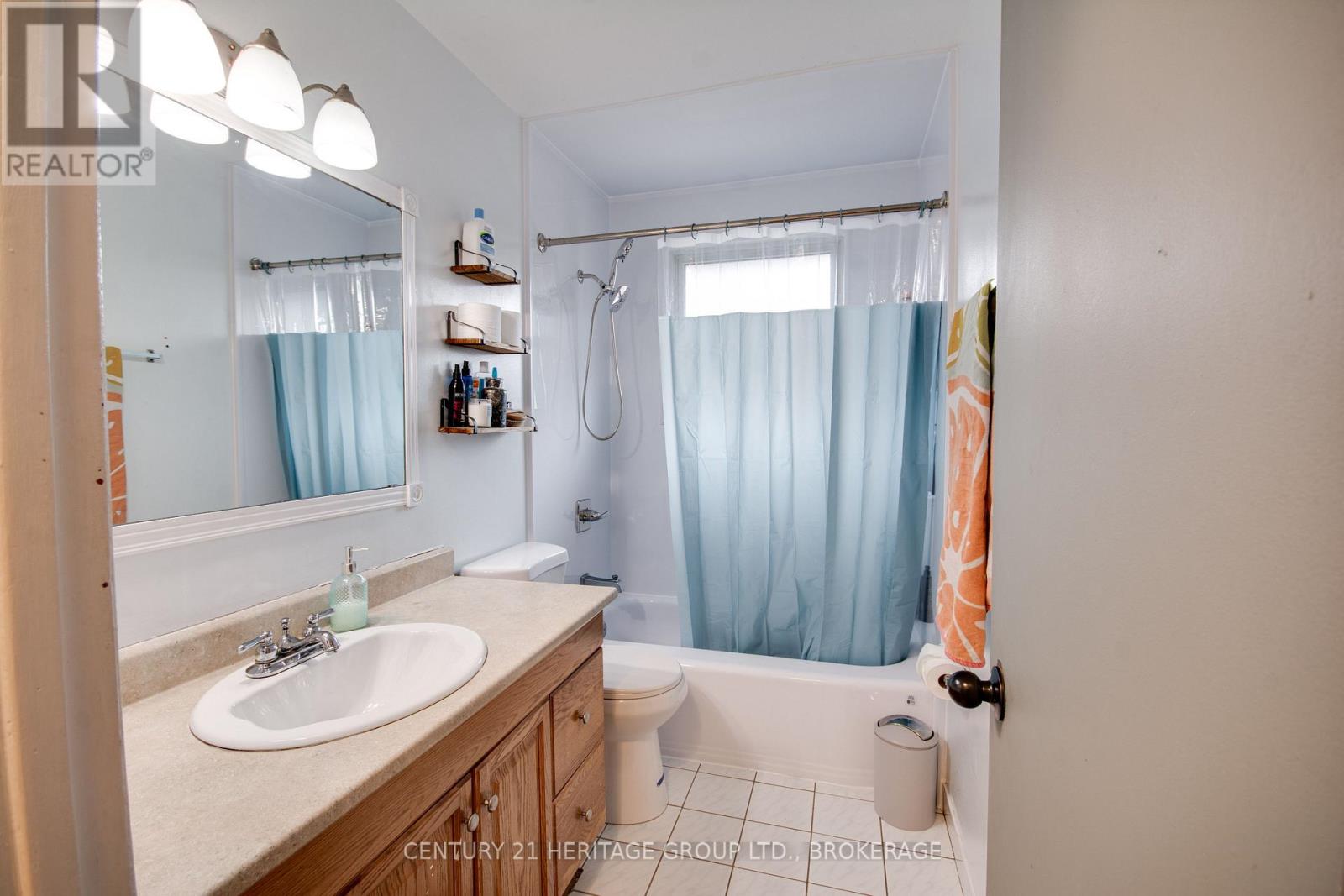 805 KIMBERLEY STREET - 13