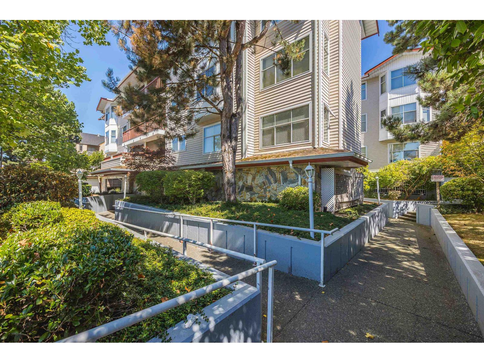 103 5776 200 STREET, Langley