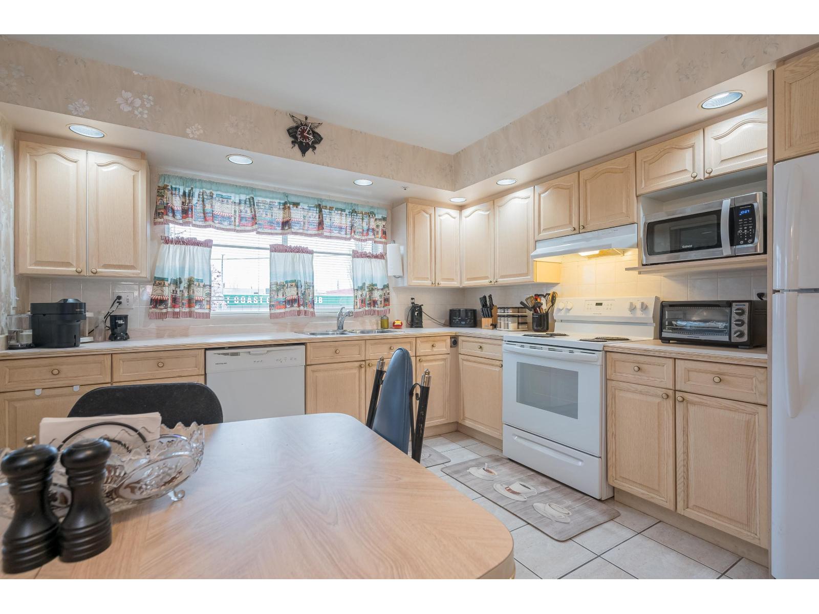 103 5776 200 STREET, Langley