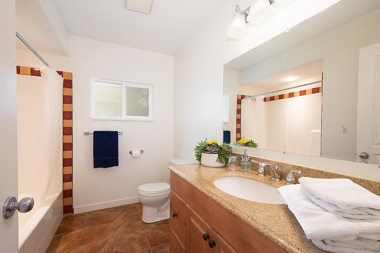 2842 BAYVIEW STREET, Surrey