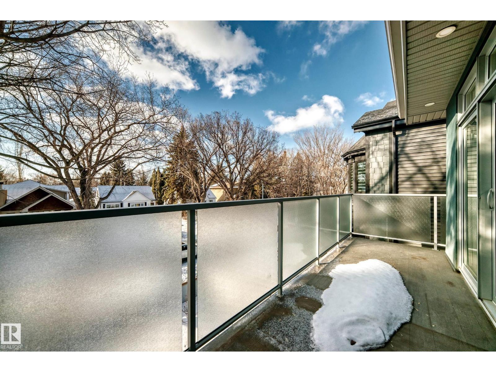 10506 68 AV NW, Edmonton