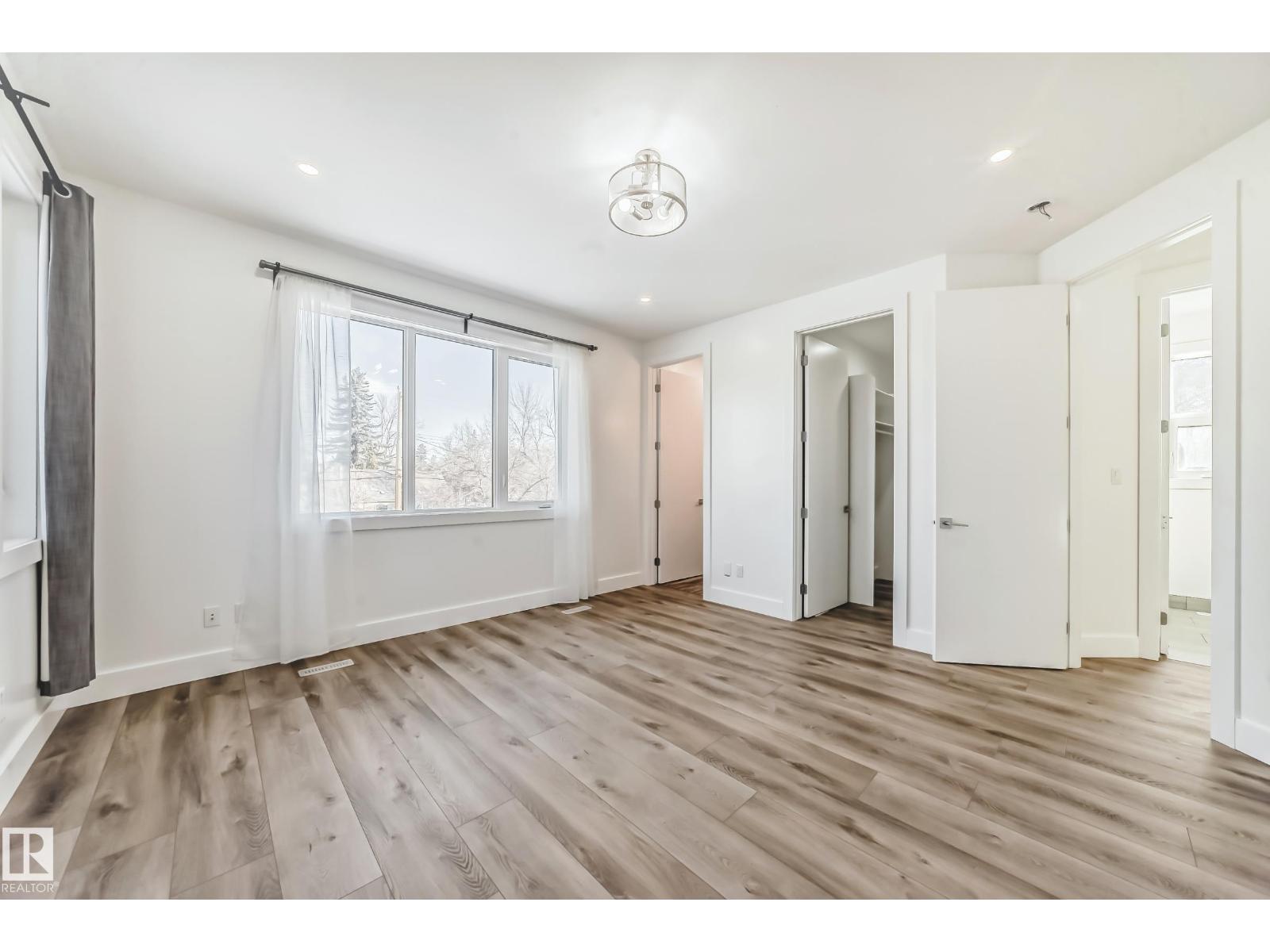 10506 68 AV NW, Edmonton