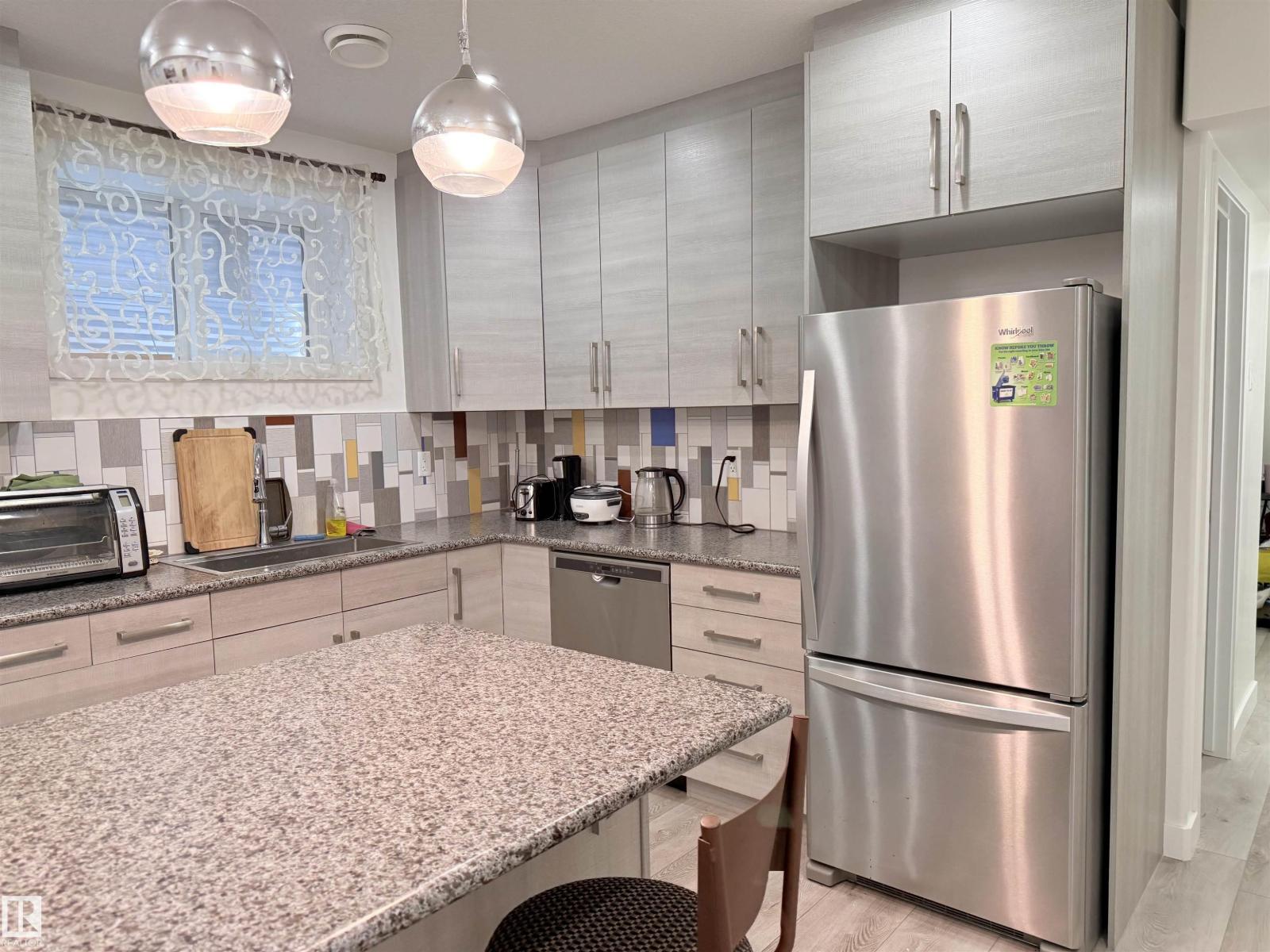 10506 68 AV NW, Edmonton