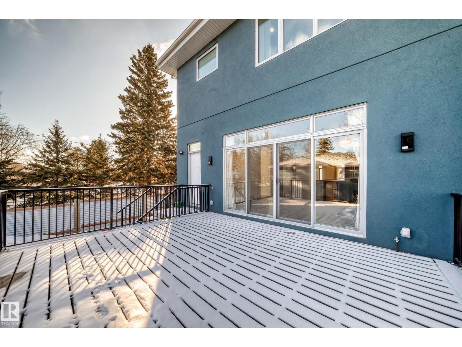 10506 68 AV NW, Edmonton