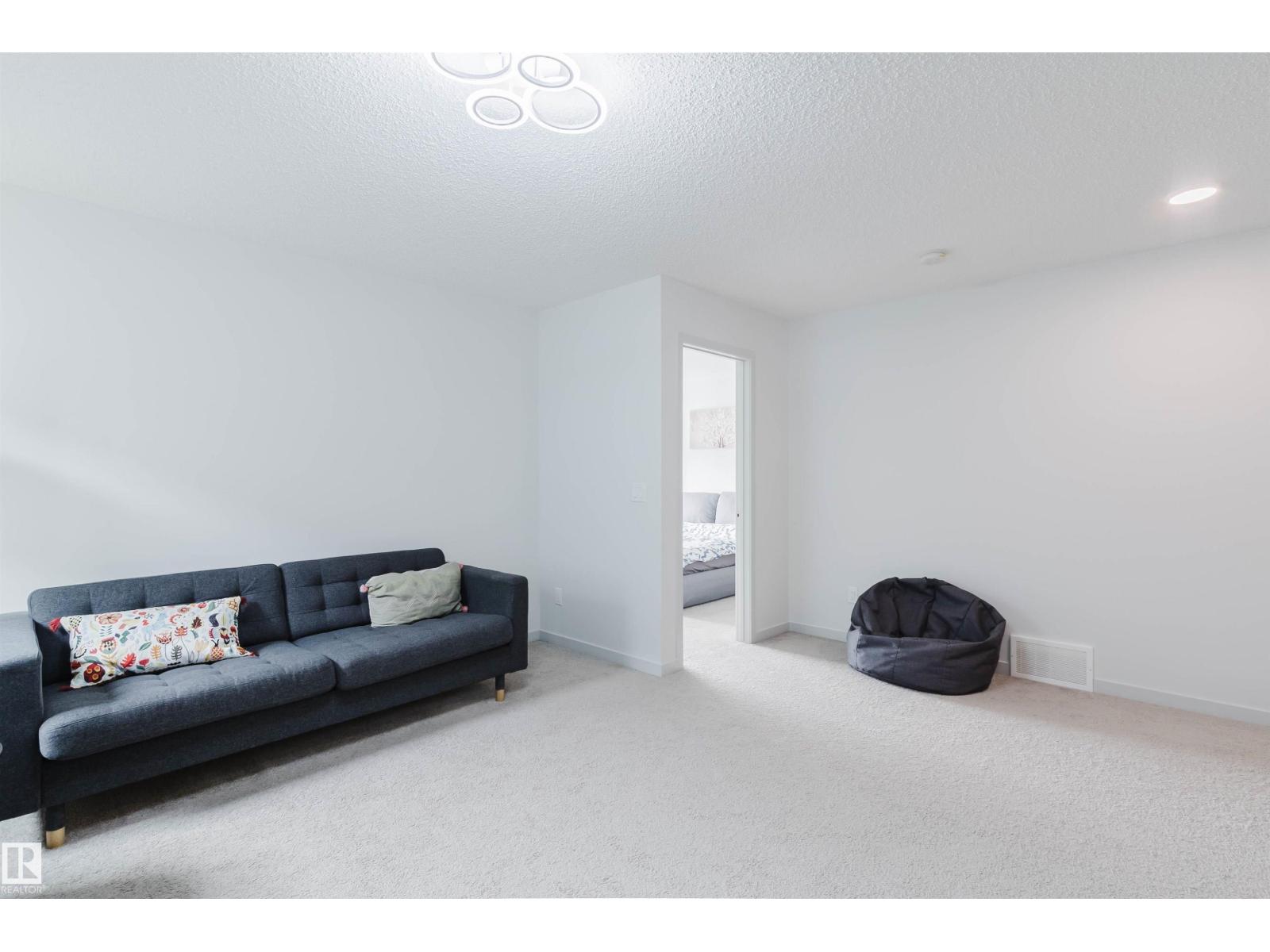 9914 225A ST NW, Edmonton