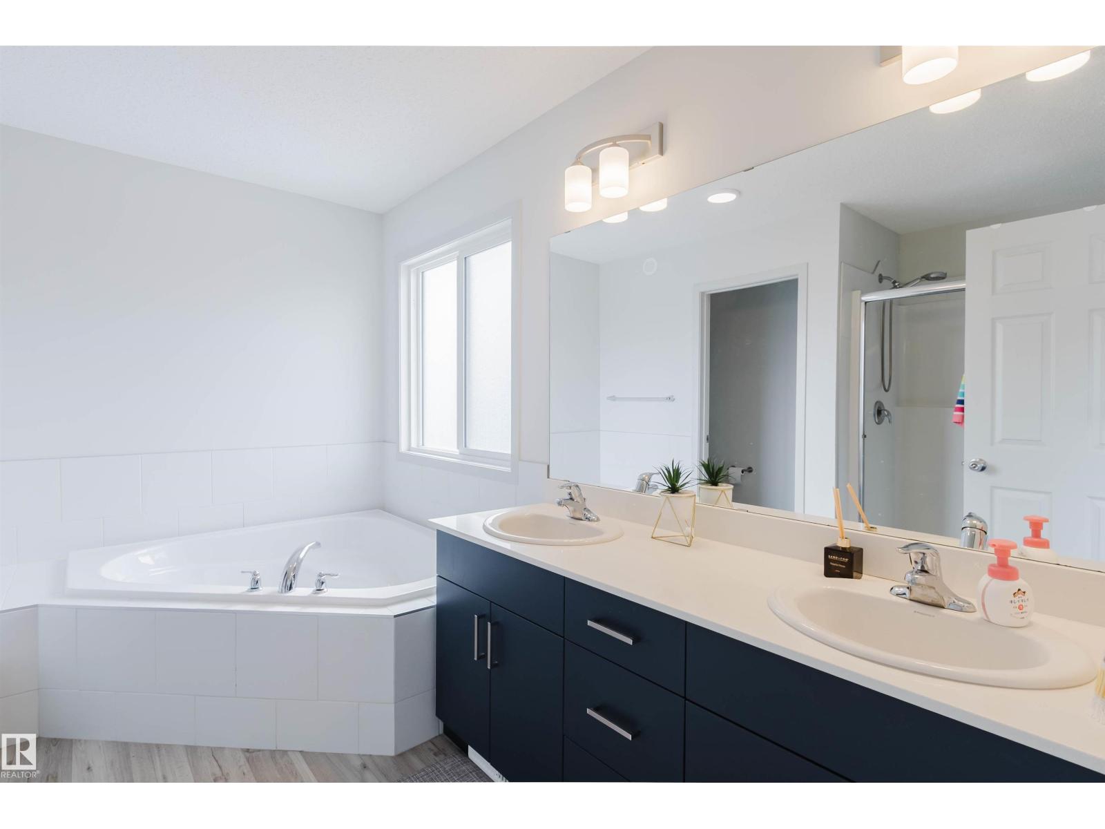 9914 225A ST NW, Edmonton