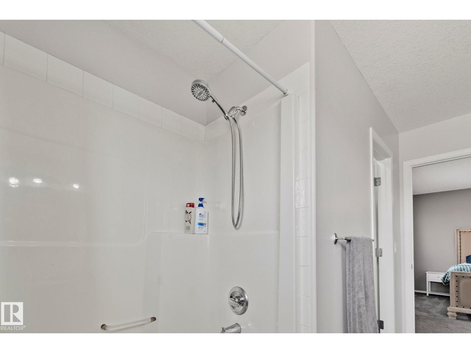 3711 161 AV NW, Edmonton