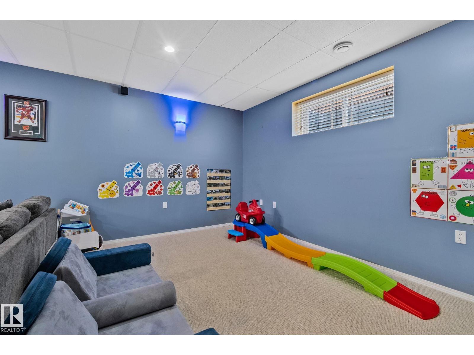 3711 161 AV NW, Edmonton