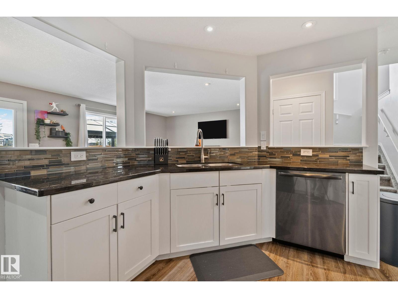 3711 161 AV NW, Edmonton