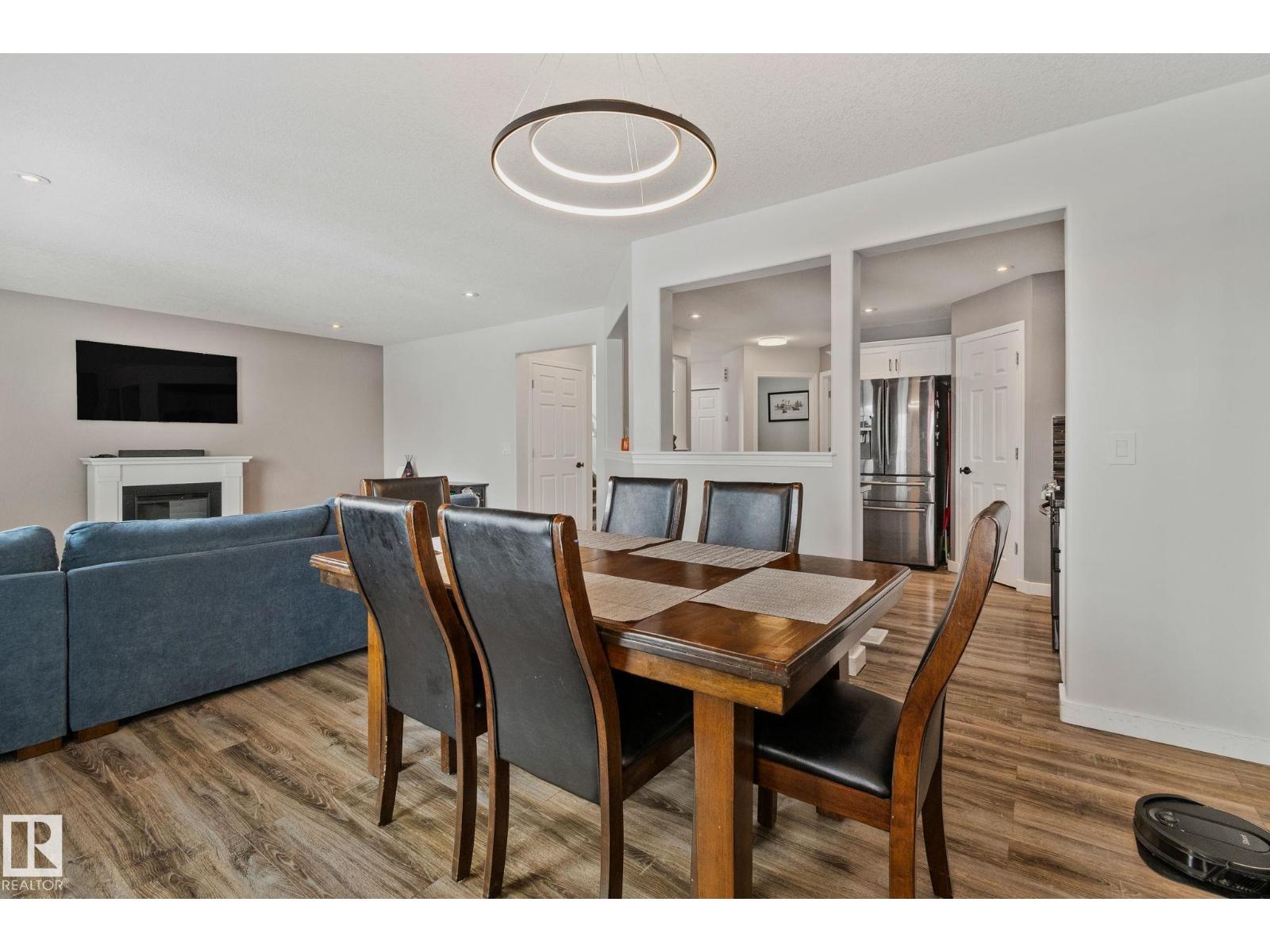 3711 161 AV NW, Edmonton