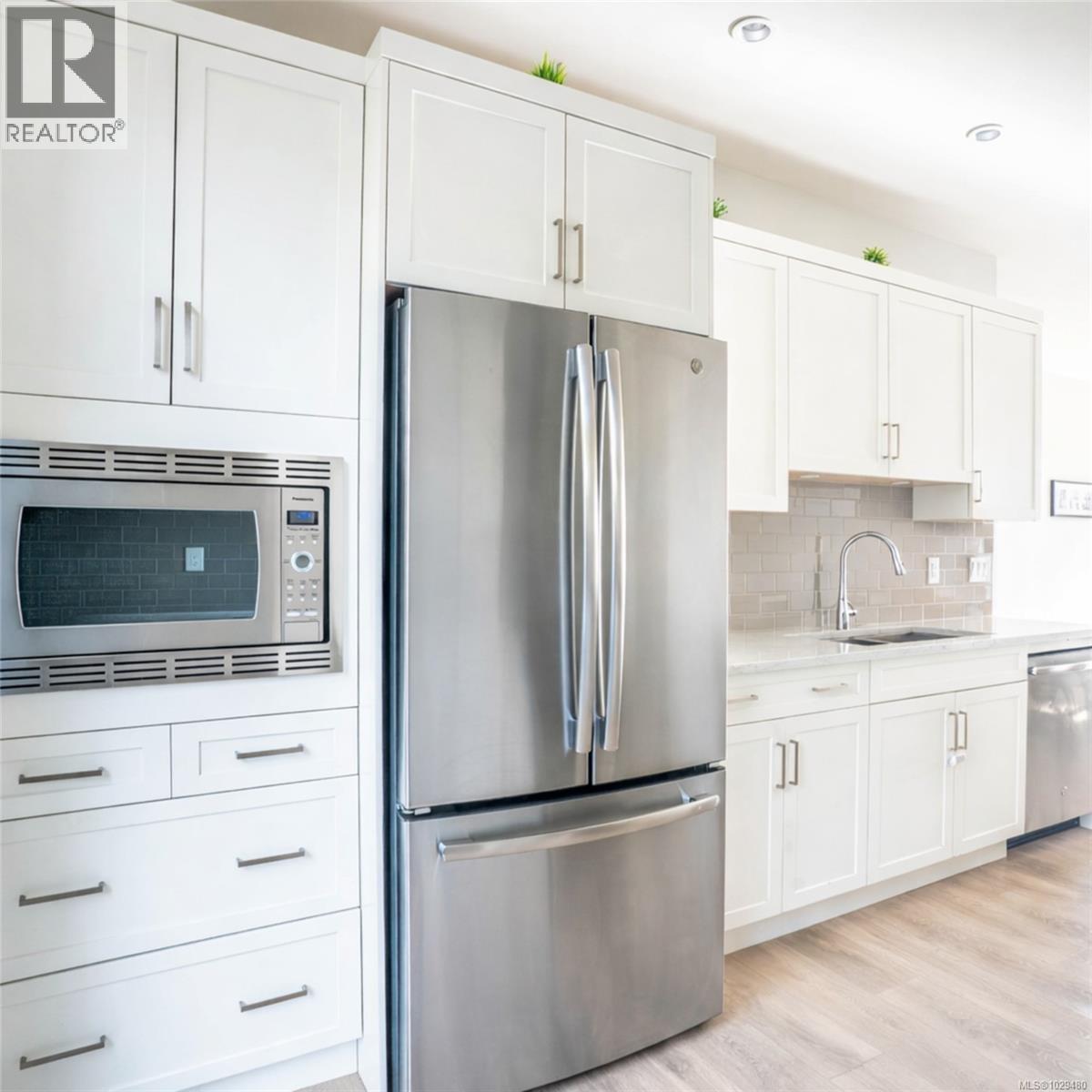 20 Avanti Pl, View Royal