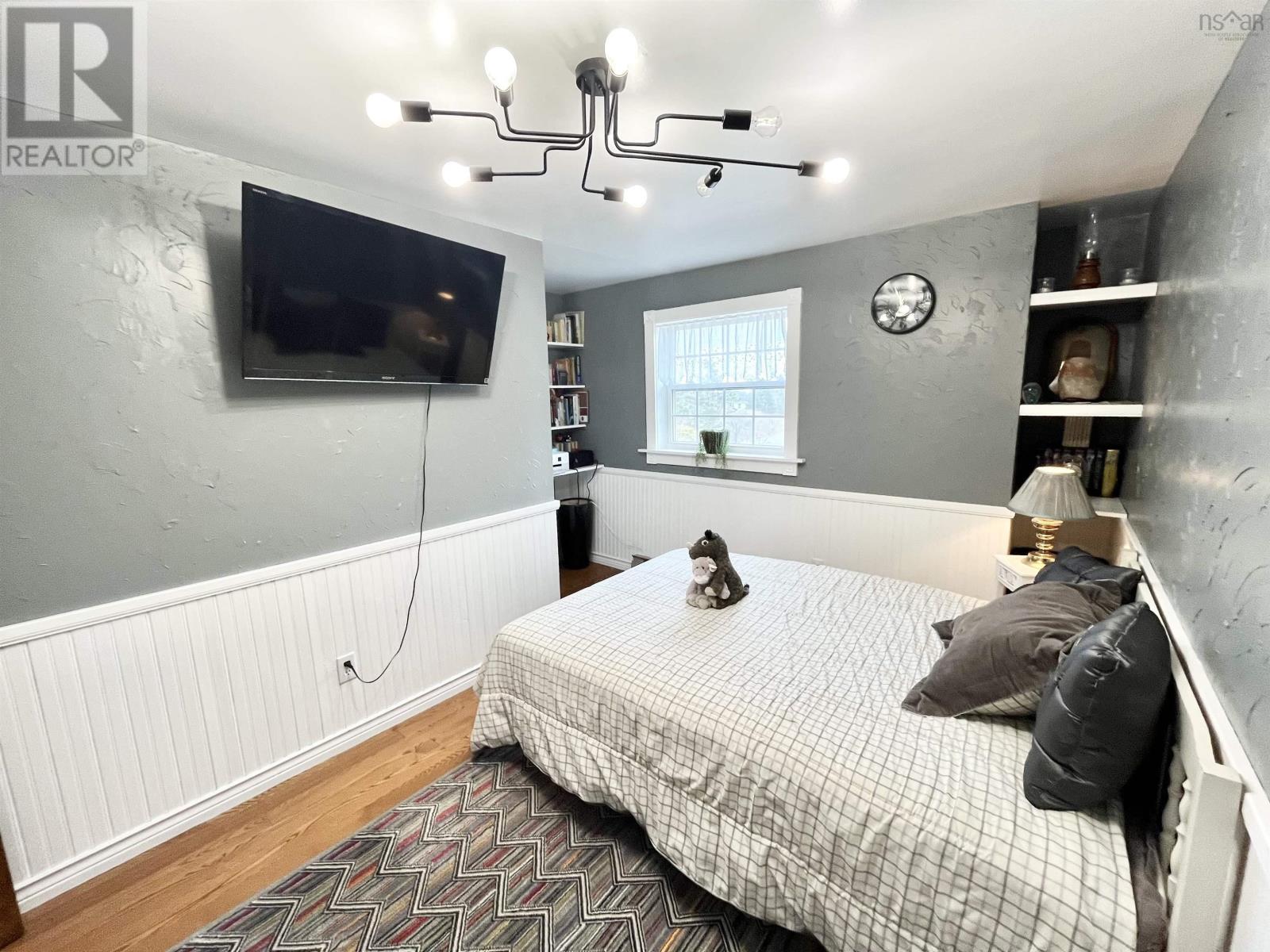 Property 27 of 48 of 472 Centreville South Side Road