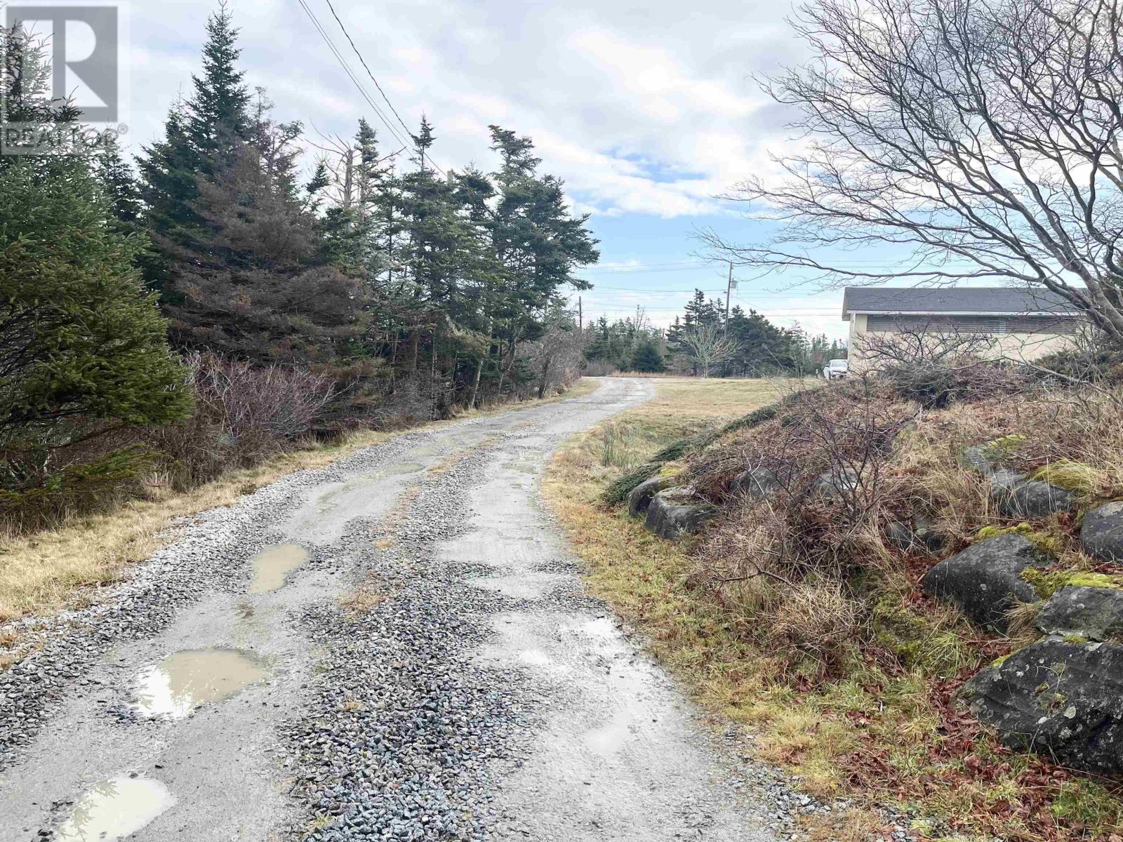 Property 37 of 48 of 472 Centreville South Side Road