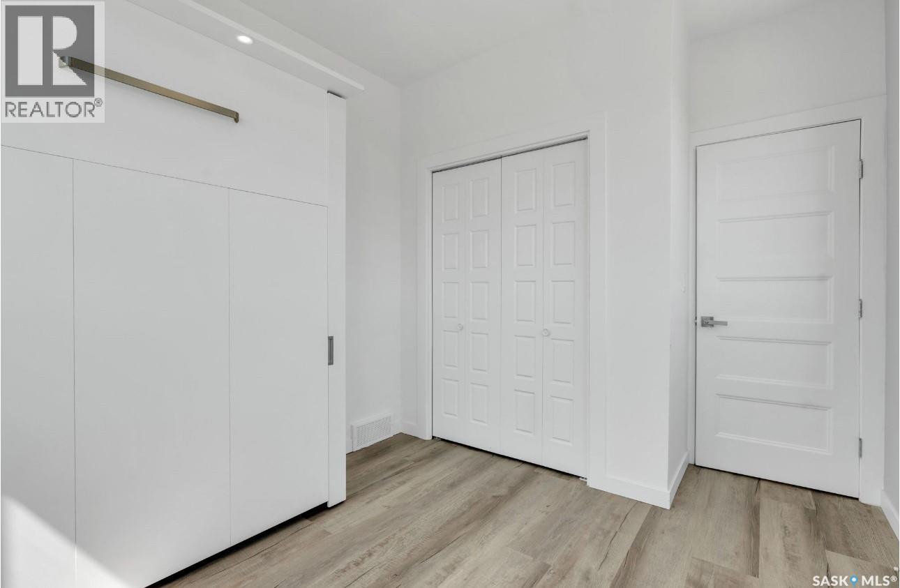 533 SHARMA CRESCENT - 19