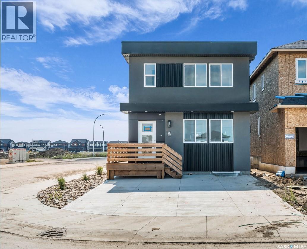 533 SHARMA CRESCENT - 3