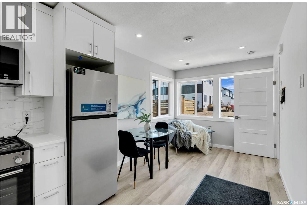 533 SHARMA CRESCENT - 34