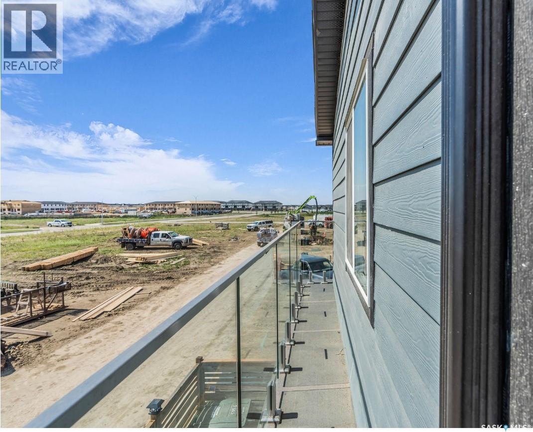 533 SHARMA CRESCENT - 44