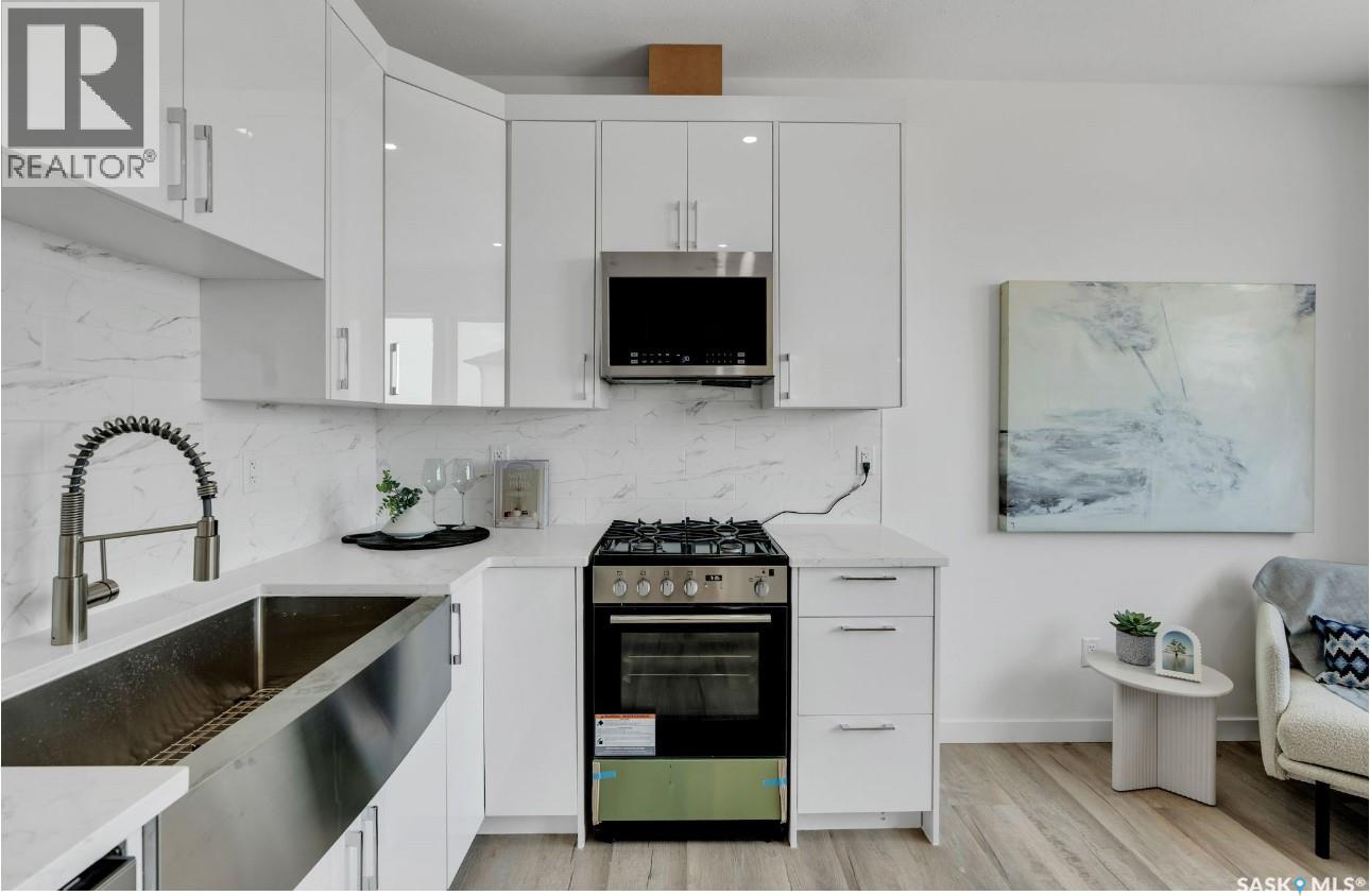 533 SHARMA CRESCENT - 7