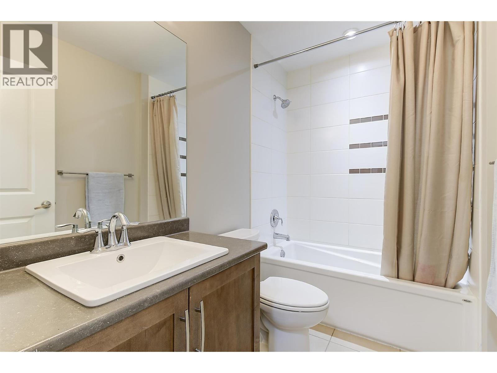 12850 Stillwater Court Unit# 6, Lake Country