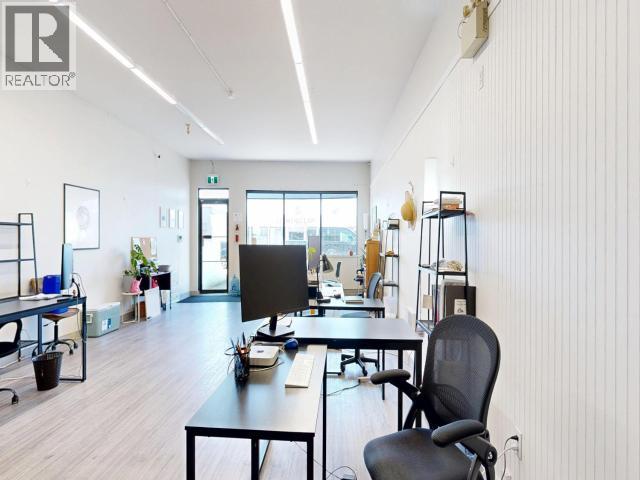 4566 MARINE AVE, Powell River