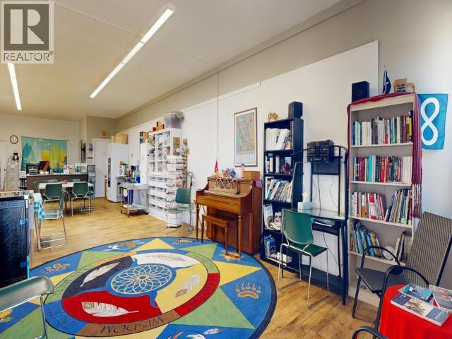 4566 MARINE AVE, Powell River