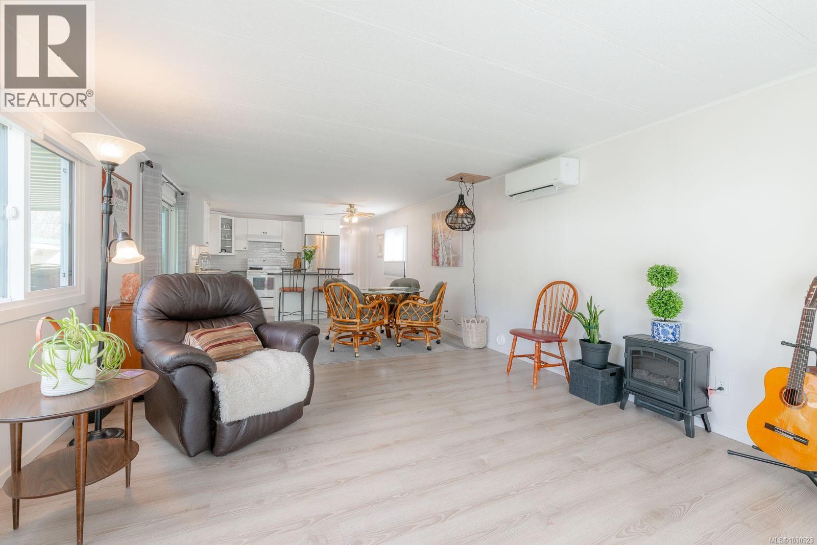 #27 10980 Westdowne Rd - 18