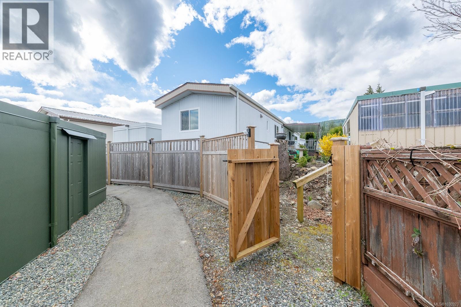 #27 10980 WESTDOWNE RD - 34