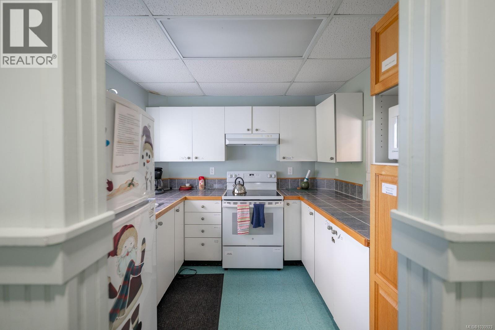 #27 10980 Westdowne Rd - 42