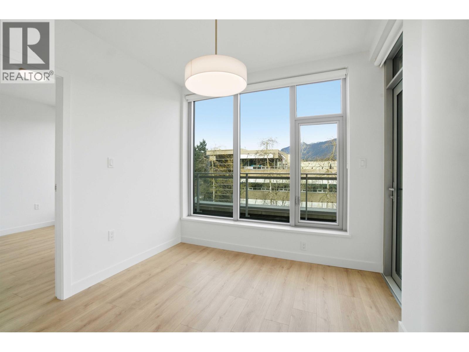 312 755 HARBOURSIDE DRIVE, North Vancouver