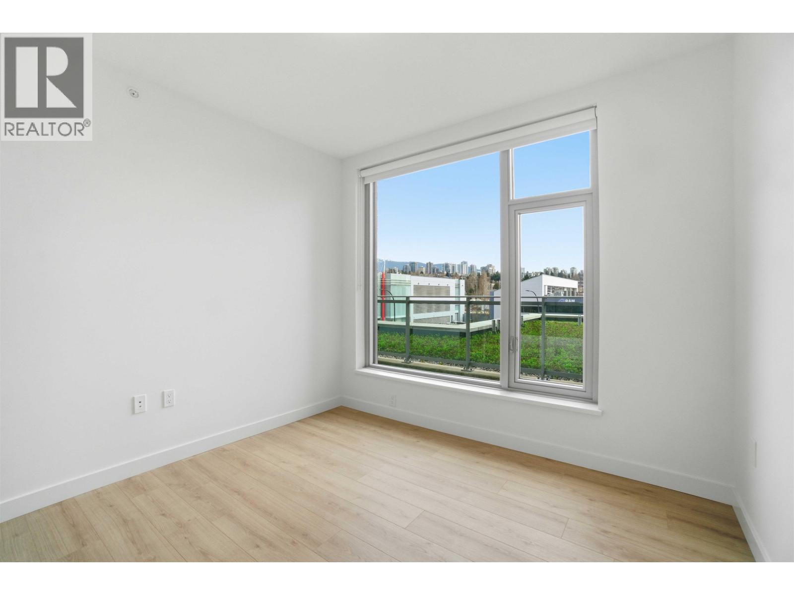 312 755 HARBOURSIDE DRIVE, North Vancouver