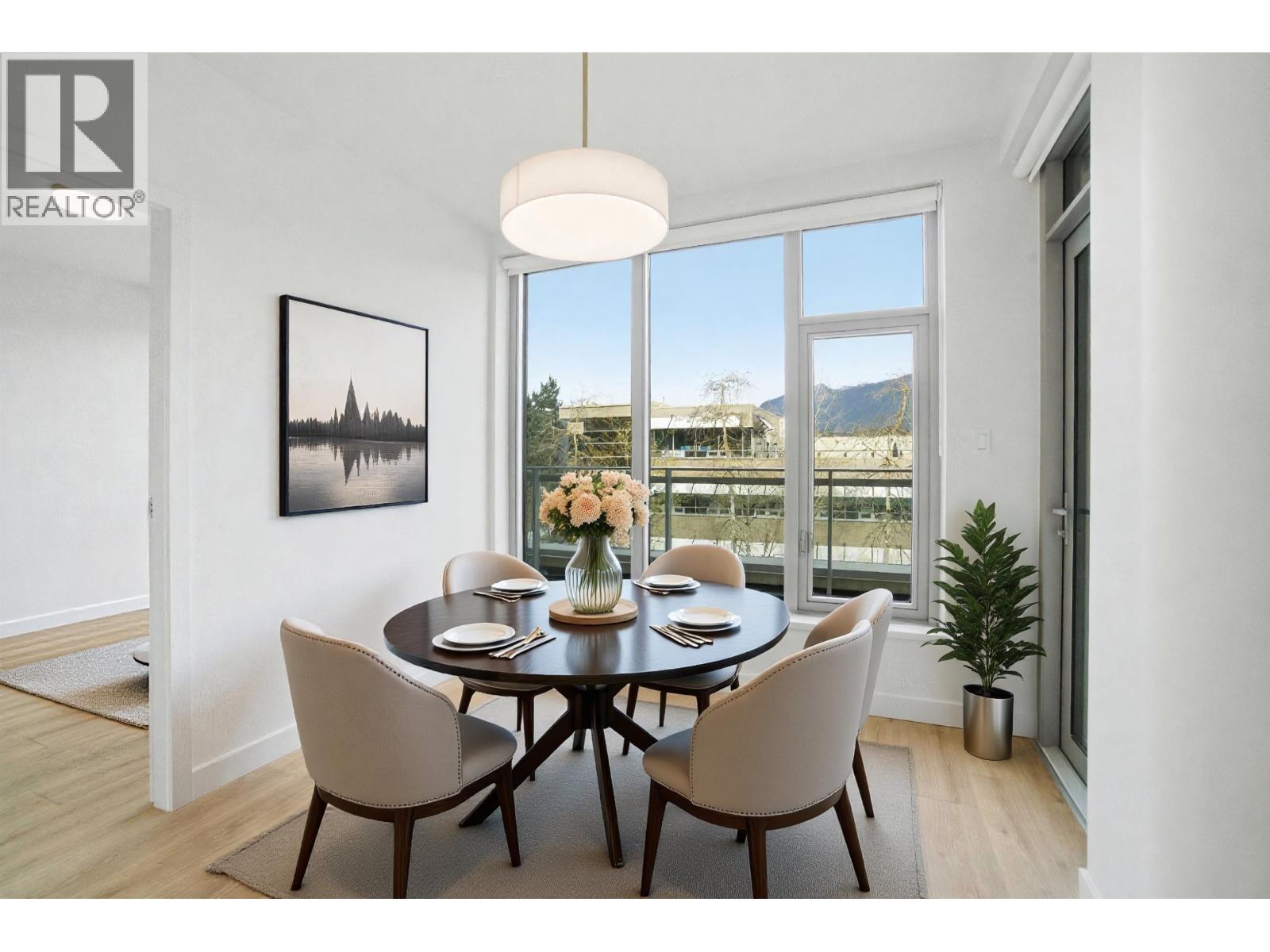 312 755 HARBOURSIDE DRIVE, North Vancouver