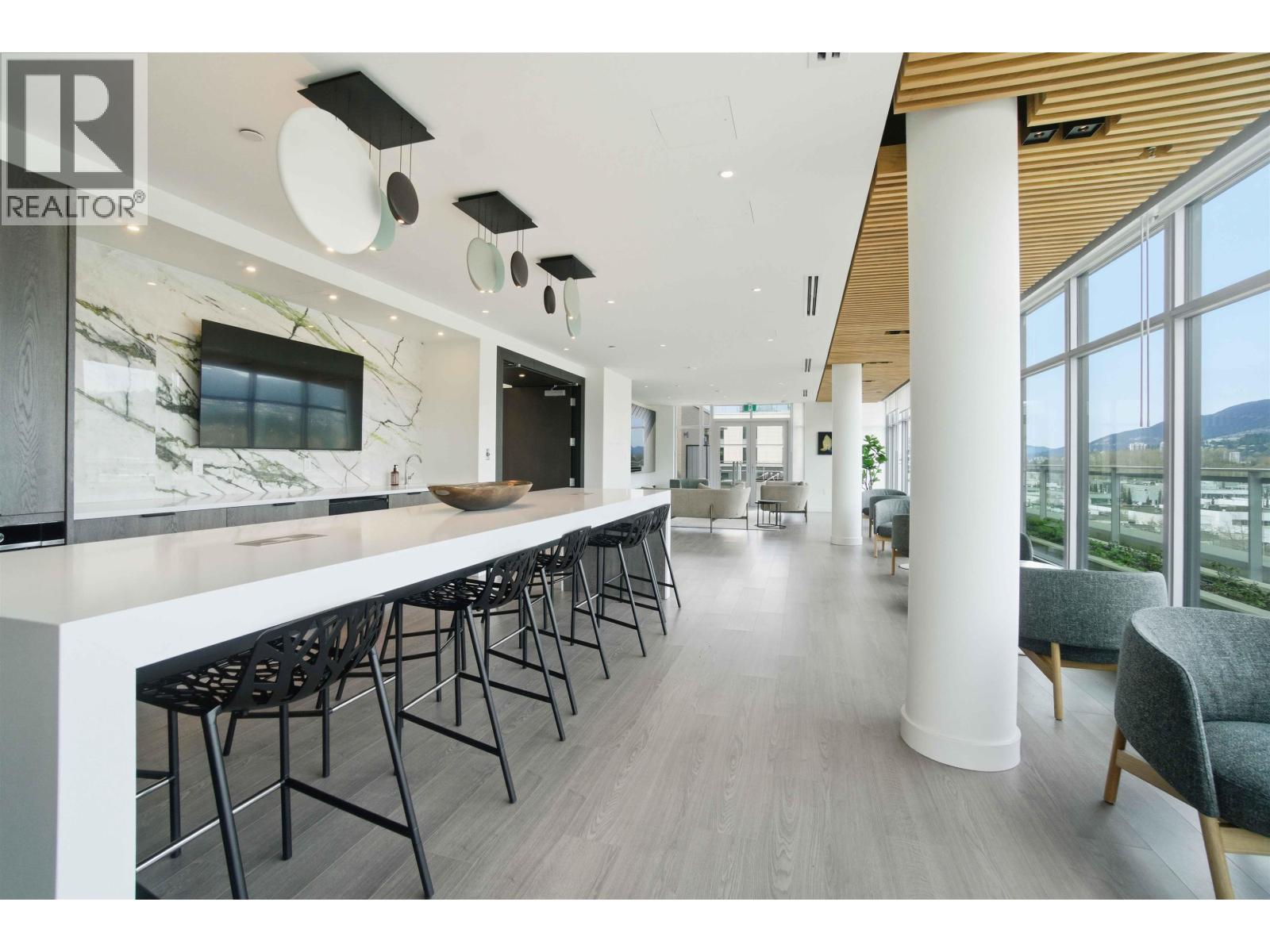 312 755 HARBOURSIDE DRIVE, North Vancouver