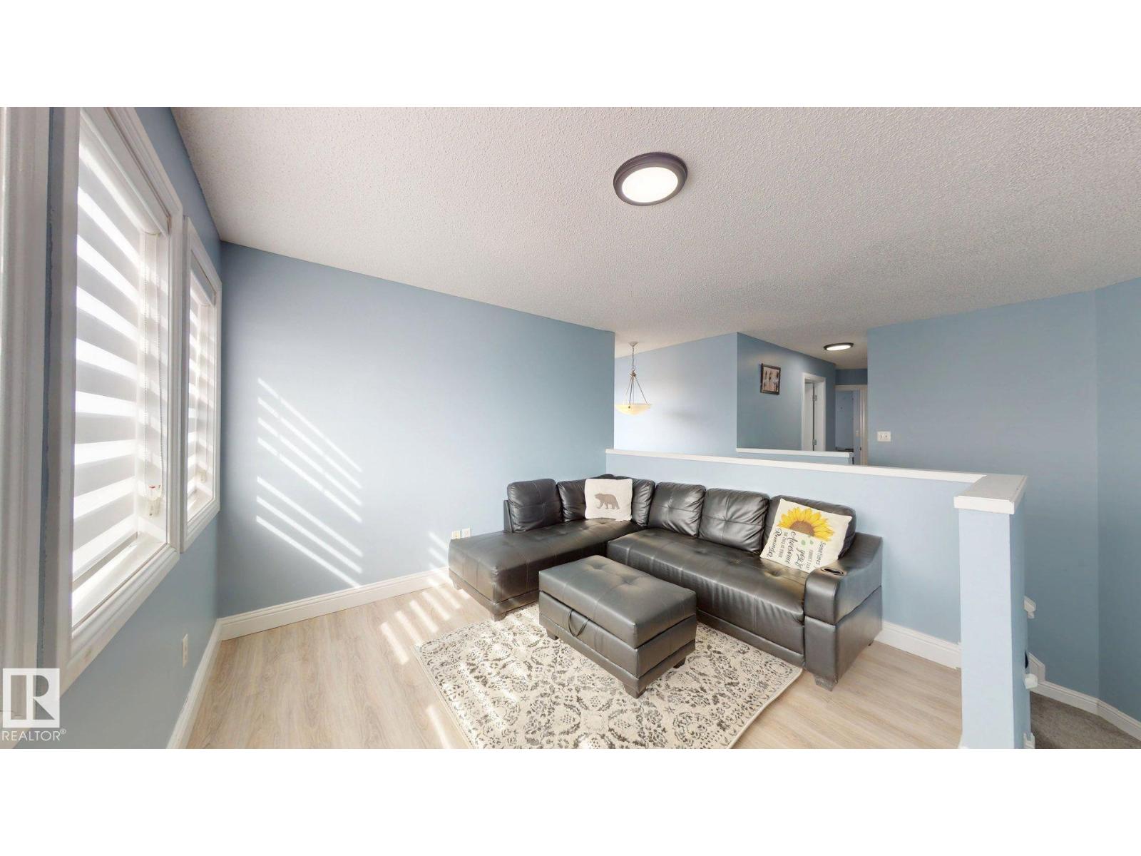 3613 11 ST NW, Edmonton