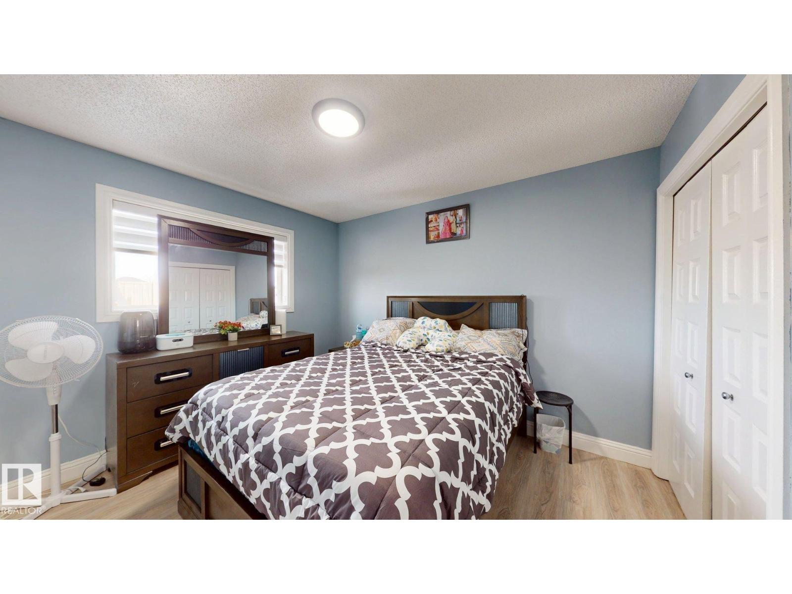 3613 11 ST NW, Edmonton