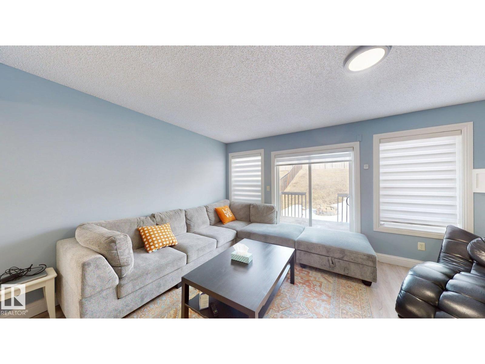 3613 11 ST NW, Edmonton