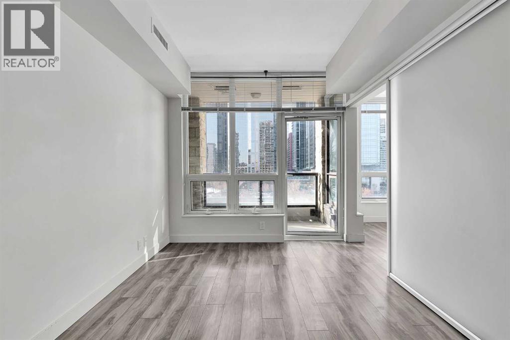 #544 222 RIVERFRONT AVENUE SW - 17