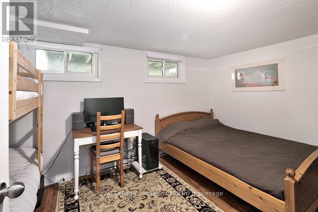 #38 127 ALFRED STREET W - 20