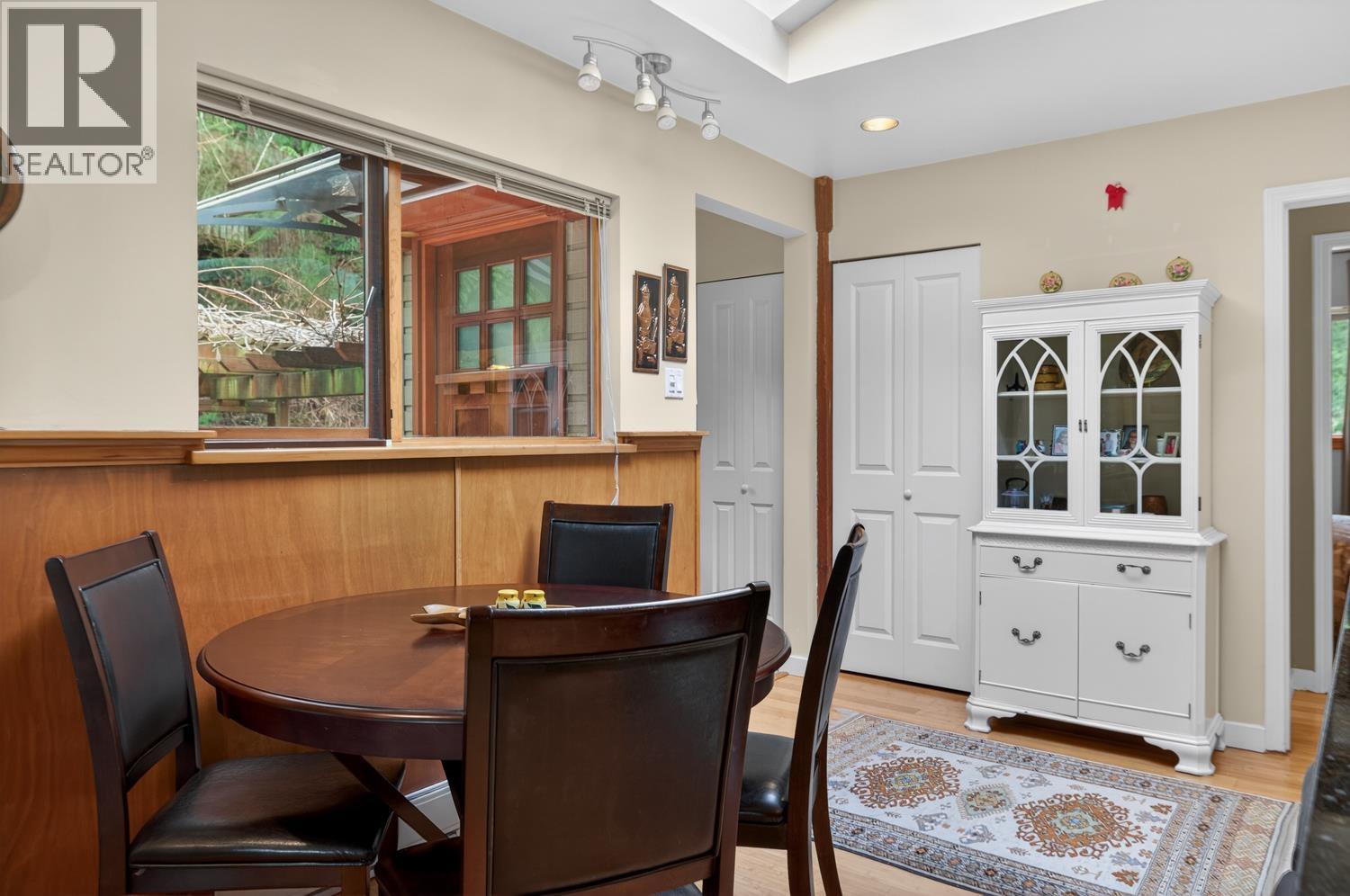 1309 OCEANVIEW ROAD, Bowen Island