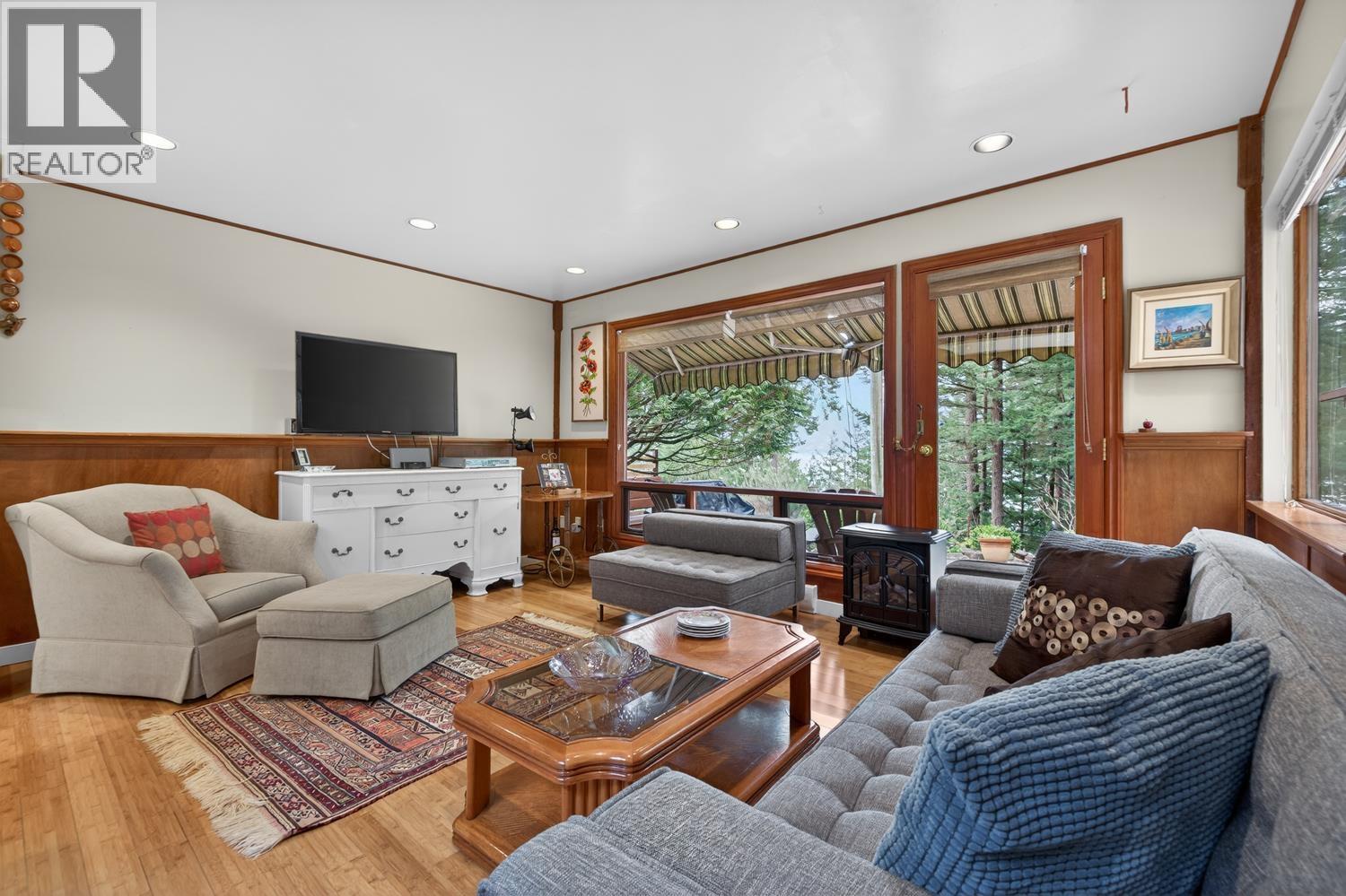 1309 OCEANVIEW ROAD, Bowen Island