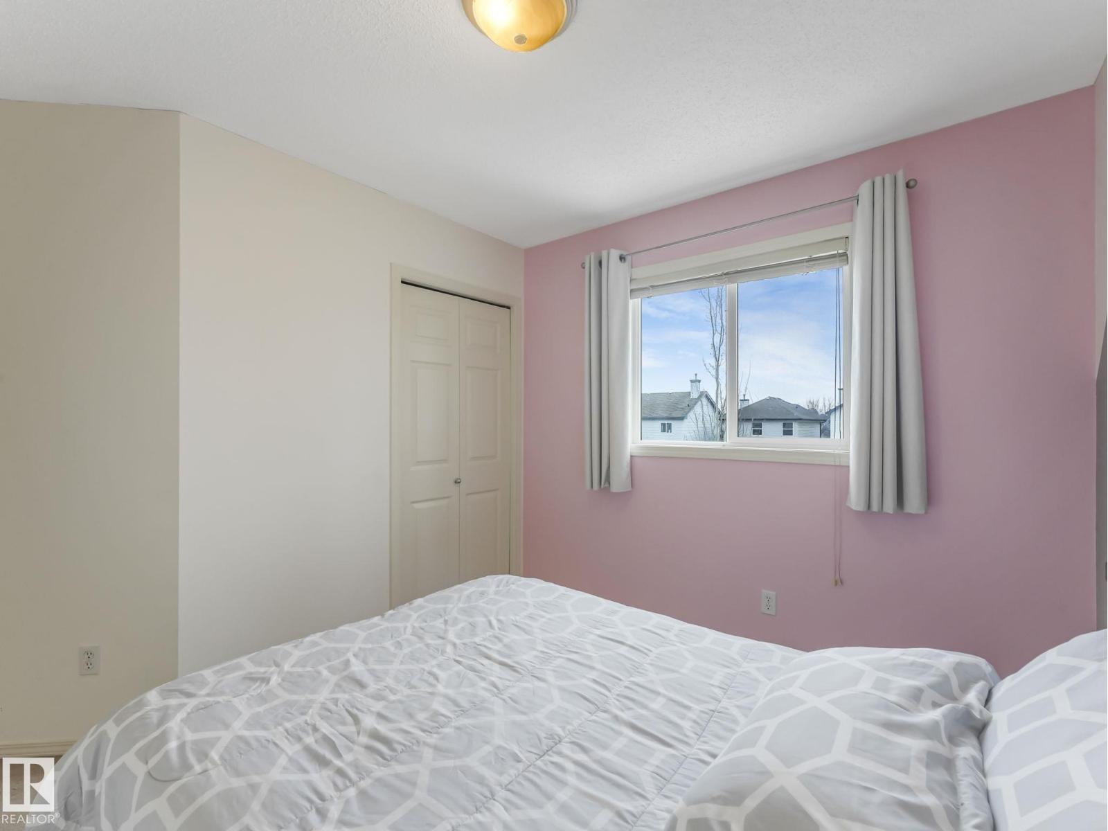 17 SUMMERTON LD, Sherwood Park