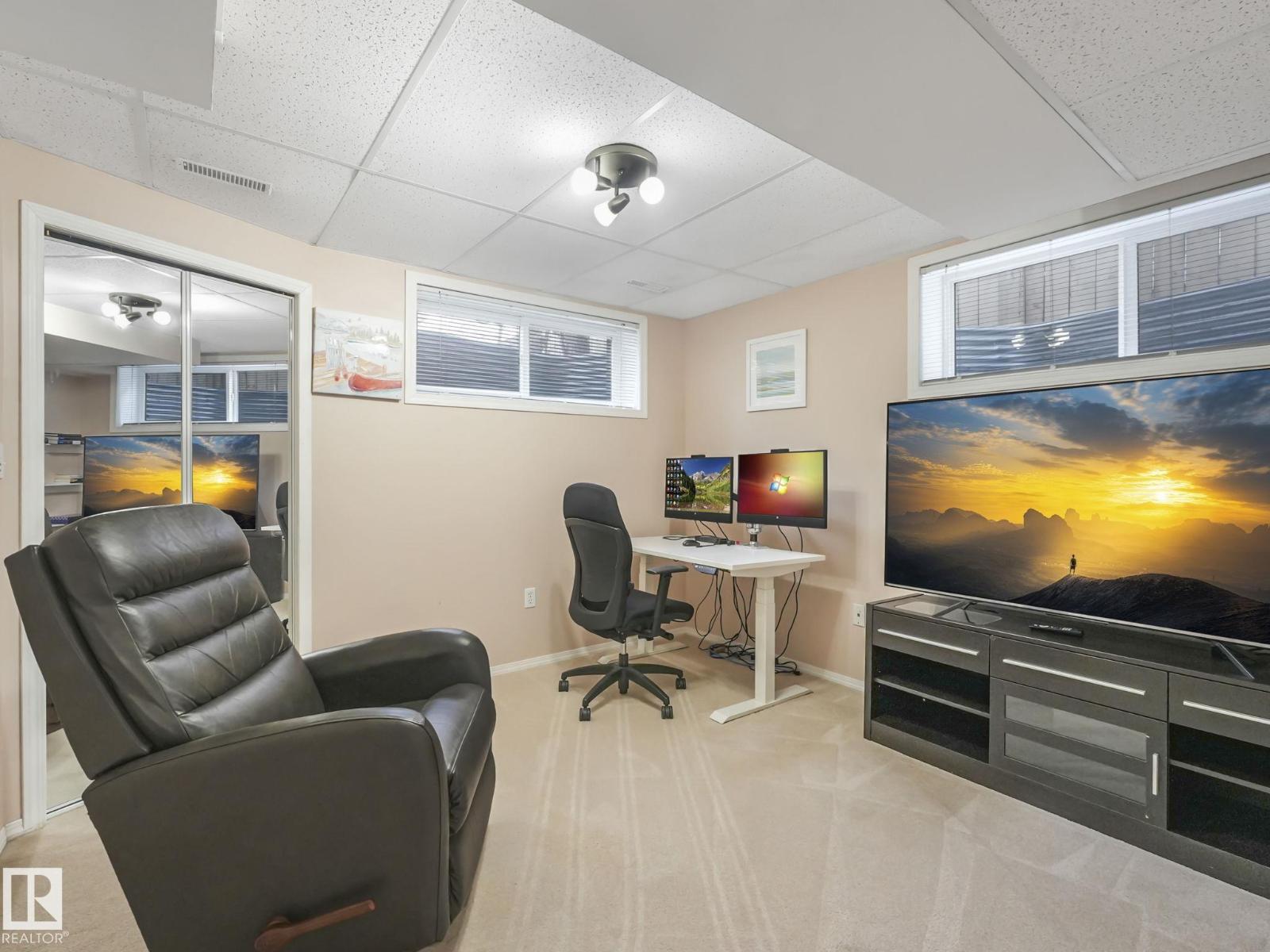 17 SUMMERTON LD, Sherwood Park