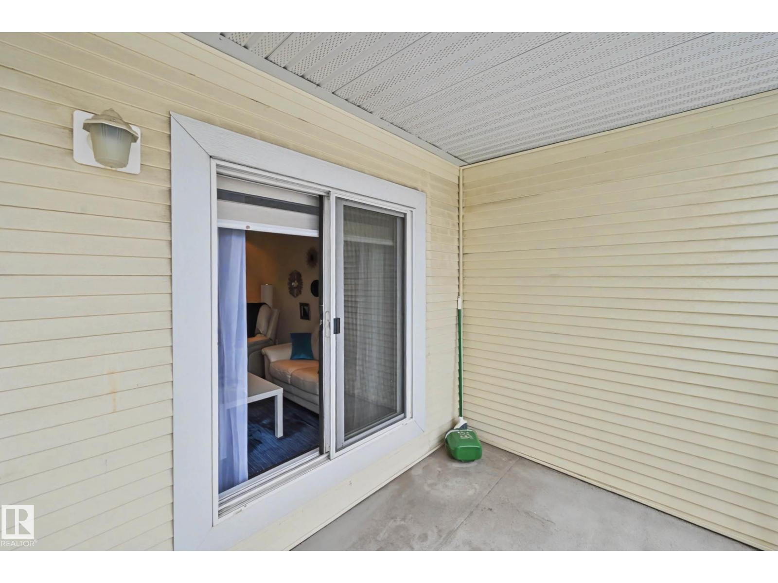 #210 2204 44 AV NW, Edmonton