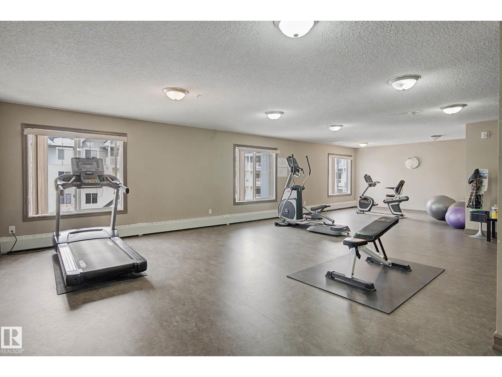 #210 2204 44 AV NW, Edmonton