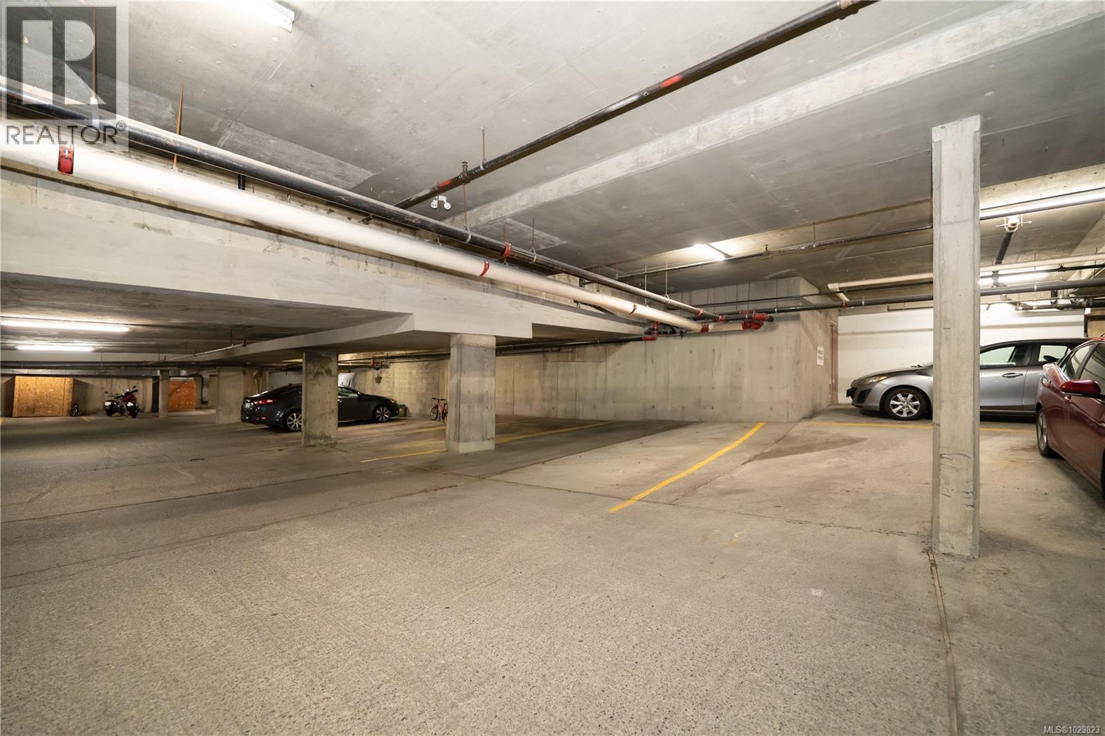 312 1655 Begbie St, Victoria