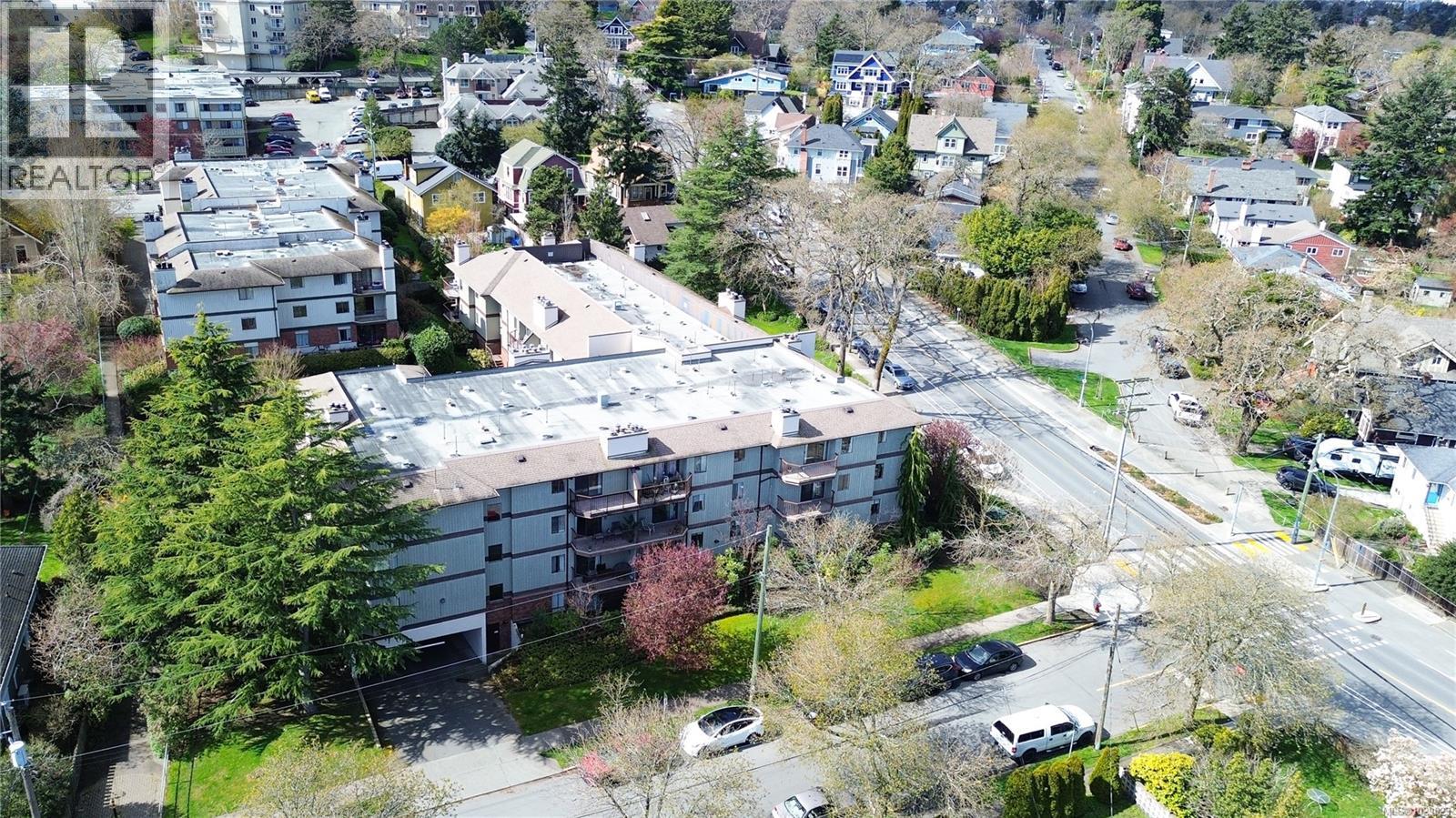 312 1655 Begbie St, Victoria