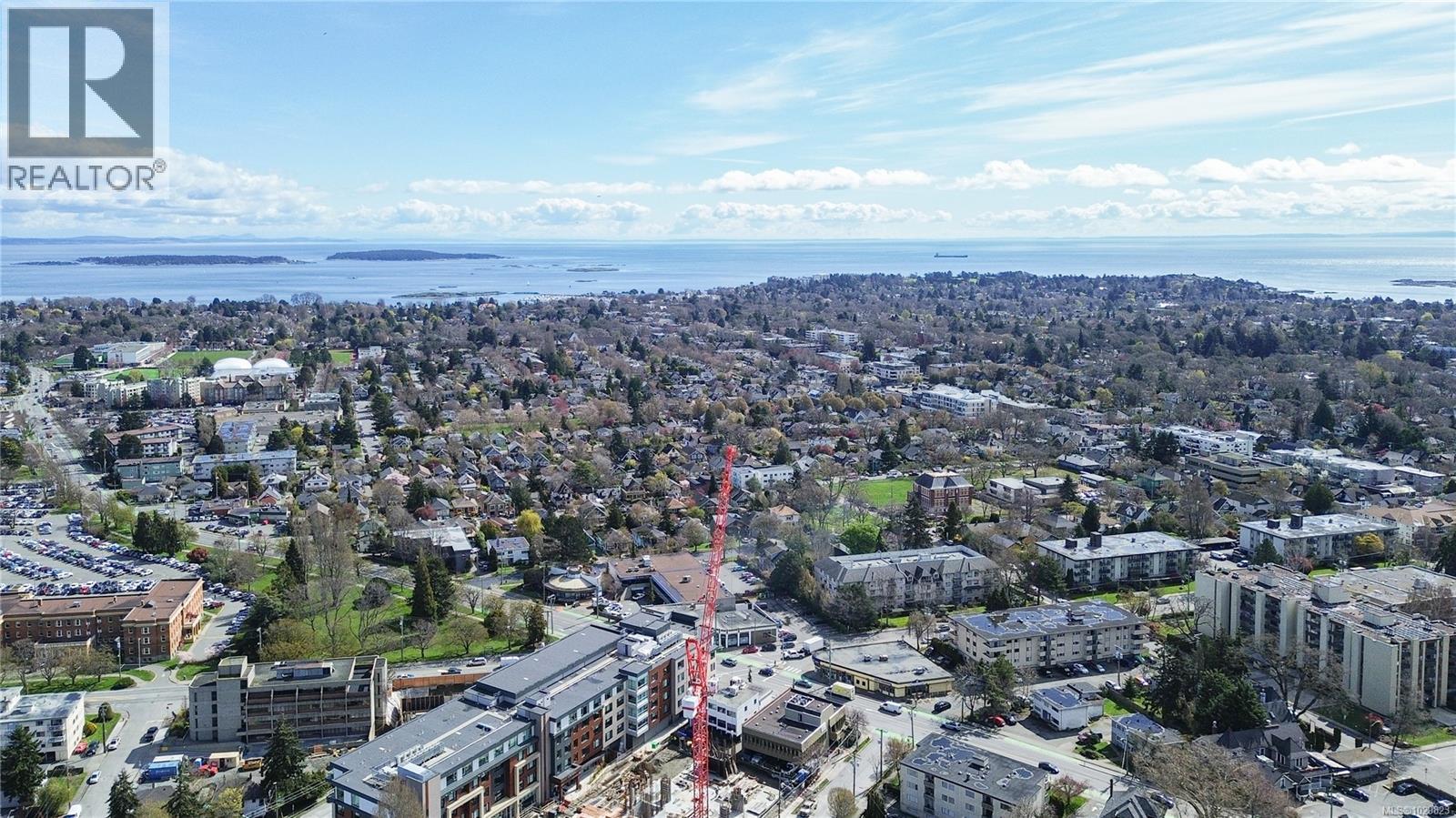 312 1655 Begbie St, Victoria