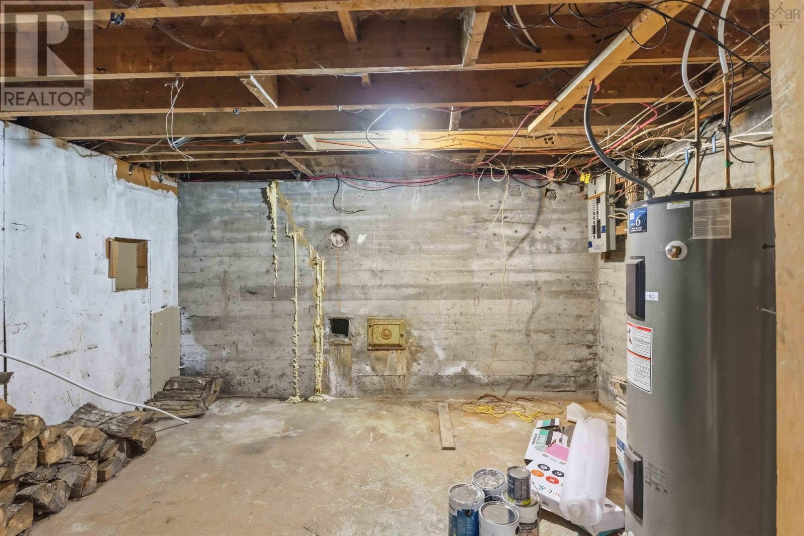 395 COLLEGE ROAD - 29